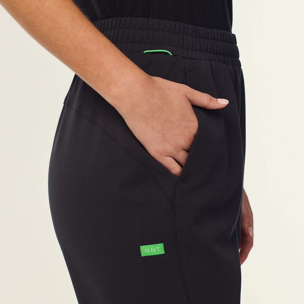 Invigorate Bakken Scrub Jogger
