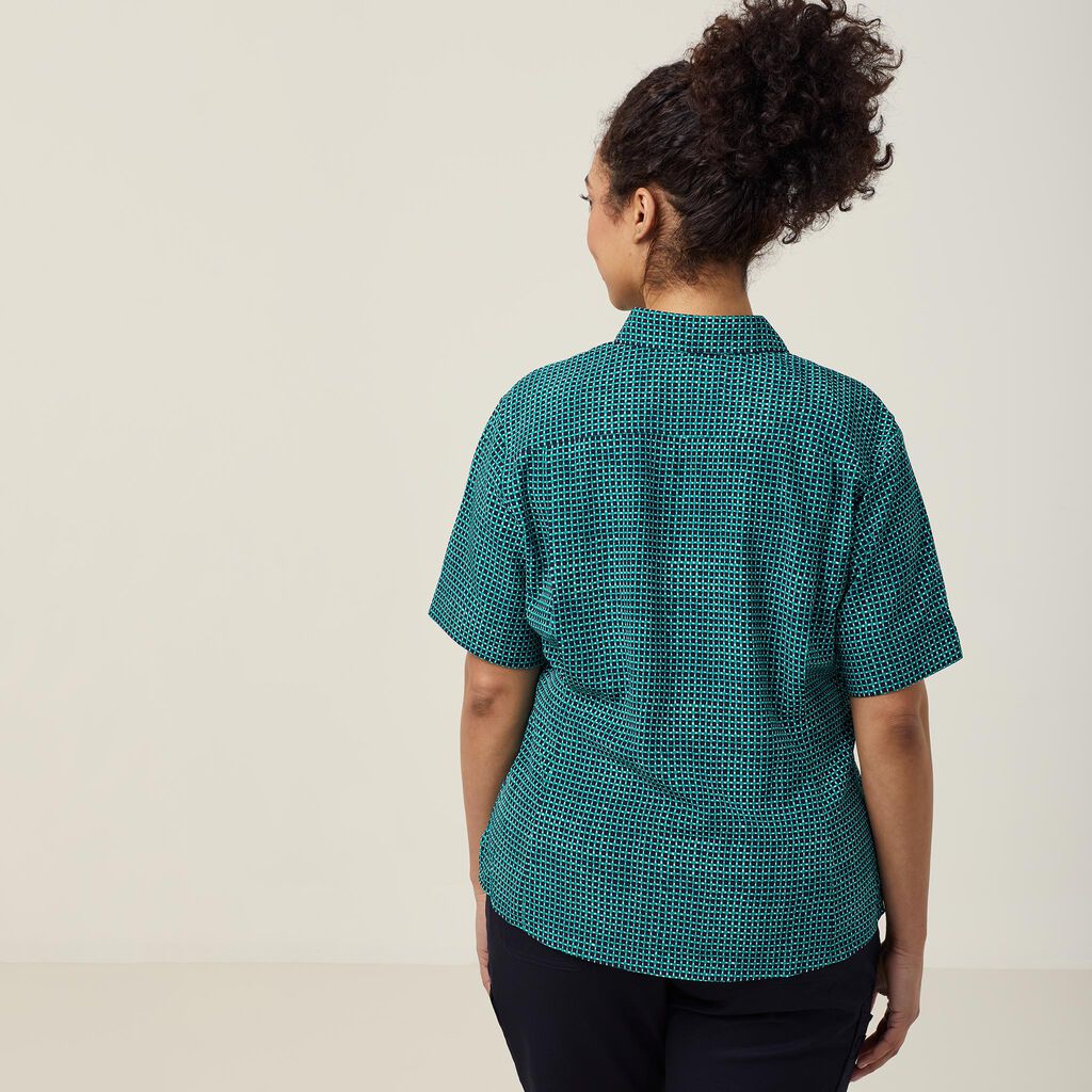 Pixel Print Short Sleeve Action Back Shirt 