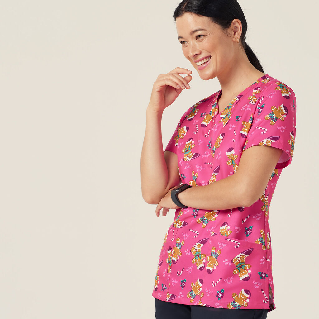 Xmas Gingerbread Surfer Print Scrub Top