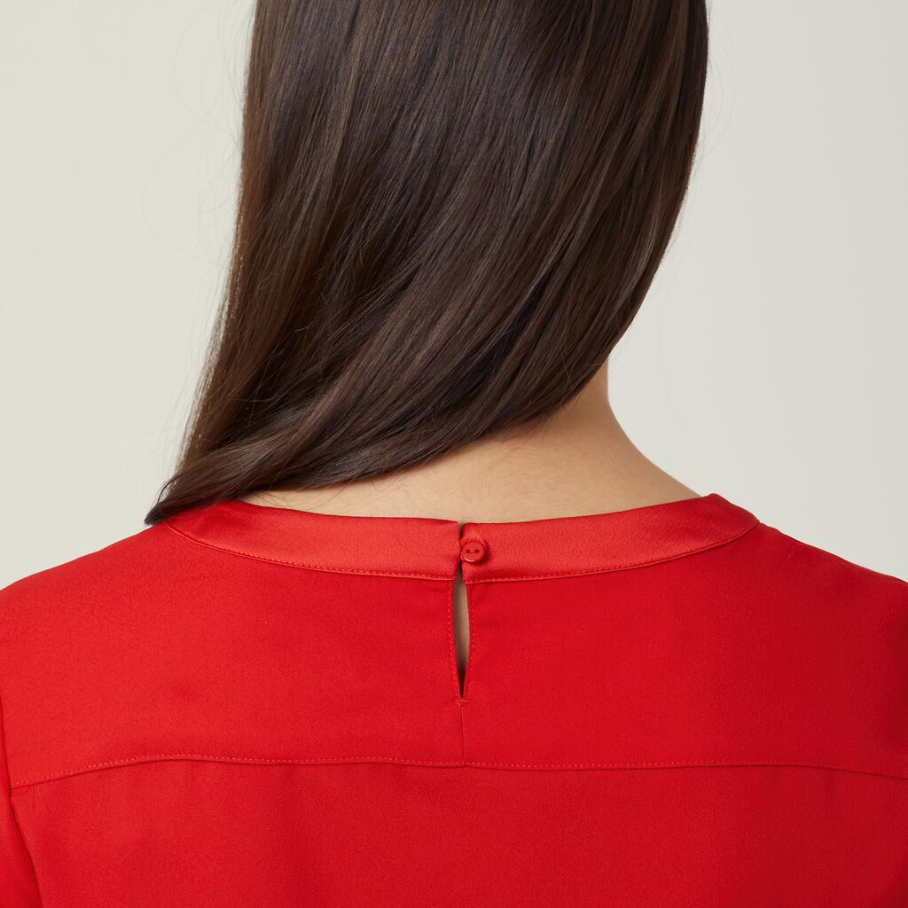 Satin Back Crepe Short Sleeve Shell Top
