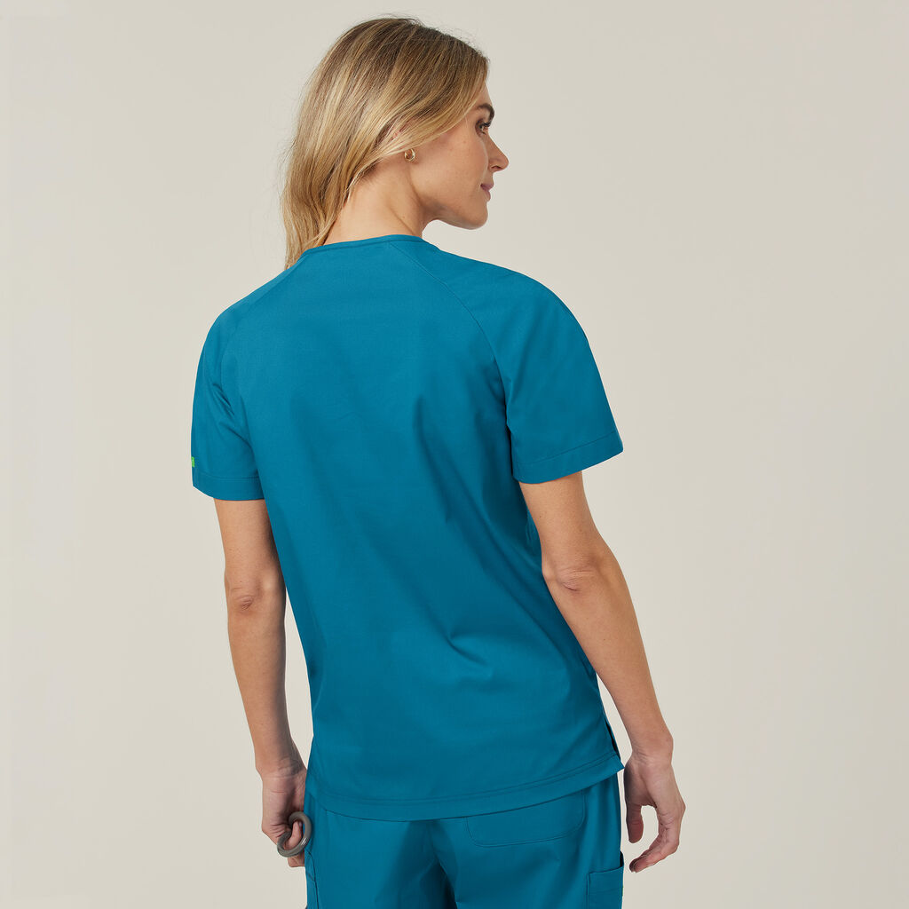 Next-Gen Antibacterial Active Carl Scrub Top