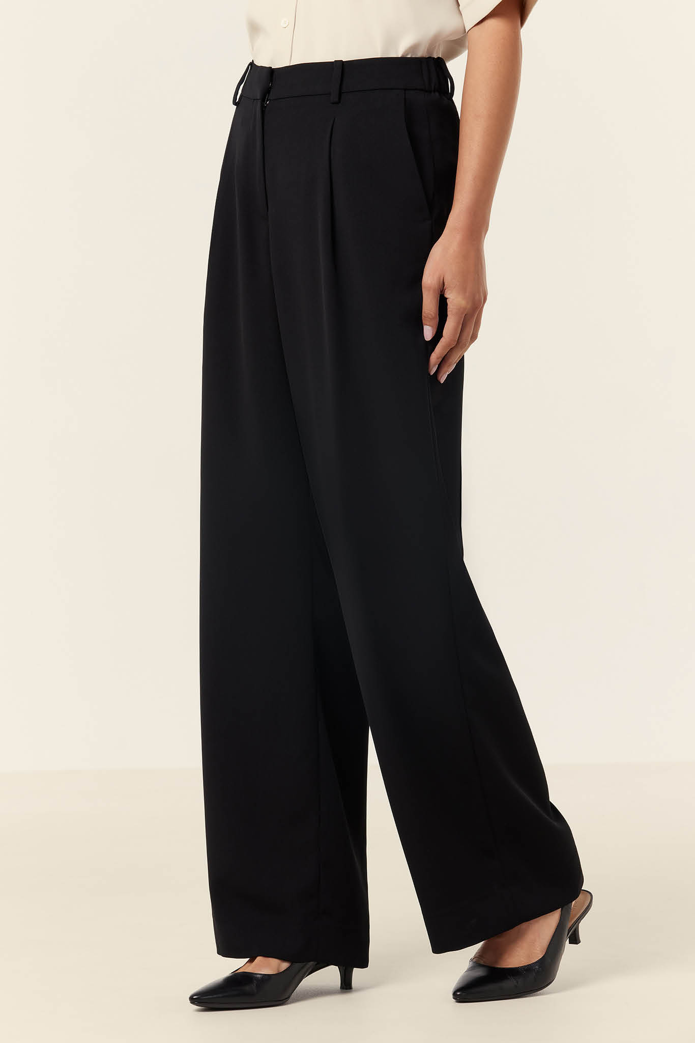 Crepe Stretch Wide Leg Pant